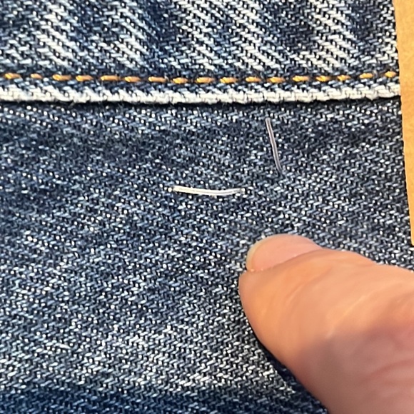 Levi’s 501 Denim dark Wash jean shorts. - Picture 13 of 13